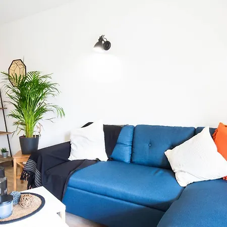 Renting Chez Claude - 2 Chbre 2 Sdb 4pers Terrasse Piscine Parking * Antibes
