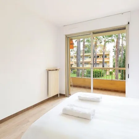 Renting Chez Claude - 2 Chbre 2 Sdb 4pers Terrasse Piscine Parking Apartment